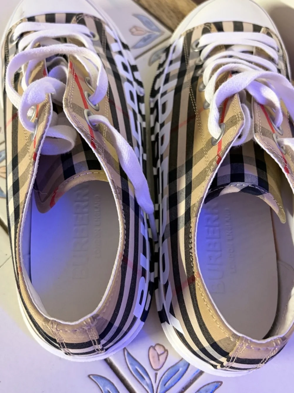 Burberry Logo Print Vintage Check Cotton Low Top Sneakers EU 39.5 US Women’s 9 - Picture 12 of 15